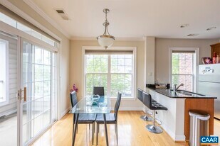 1051 Glenwood Station Ln in Charlottesville, VA - Building Photo