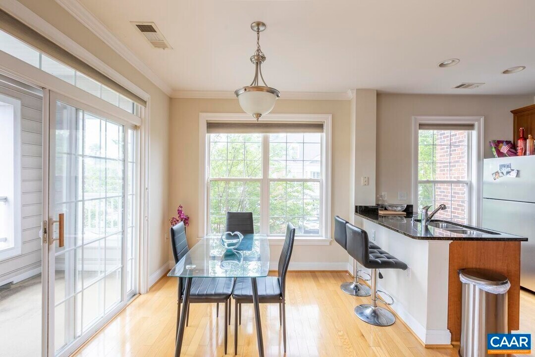 1051 Glenwood Station Ln in Charlottesville, VA - Building Photo