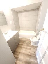 1102-1108 Oak Ave NW in Canton, OH - Foto de edificio - Building Photo