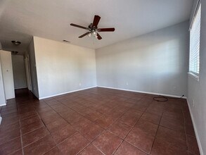 1204 Beloit Dr in Roswell, NM - Building Photo - Building Photo