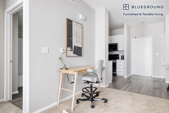 5535 Westlawn Ave in Los Angeles, CA - Building Photo - Building Photo