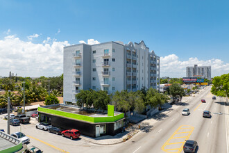 Oleander House Apartments in Miami, FL - Building Photo - Primary Photo