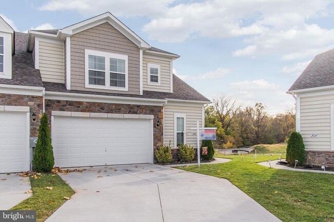 property at 20248 Huntington Ct