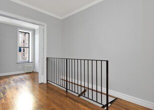 60 Avenue B, Unit A in New York, NY - Building Photo - Building Photo