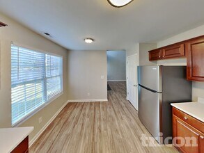 693 Winners Point in Whitsett, NC - Building Photo - Building Photo