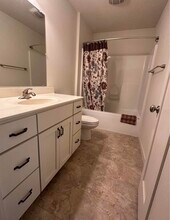 432 Coronado Cir in Onalaska, WI - Building Photo - Building Photo