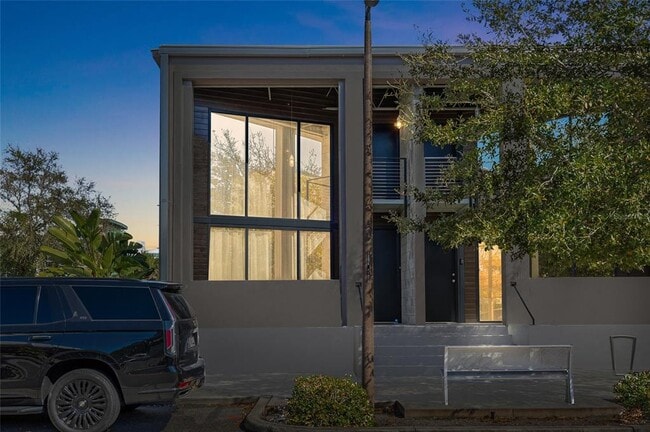 property at 213 N 12th St