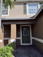 2755 SE Birmingham Dr in Stuart, FL - Building Photo - Building Photo