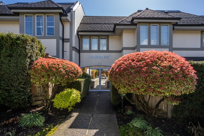 Chatsworth Mews in North Vancouver, BC - Building Photo - Building Photo