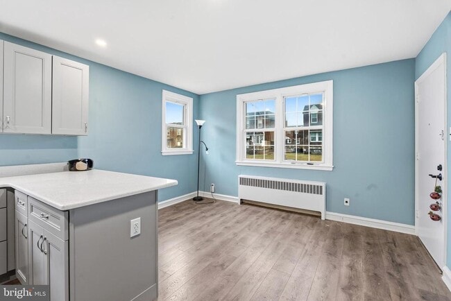 7318 Frontenac St in Philadelphia, PA - Foto de edificio - Building Photo