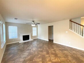 10512 Hainsworth Park Dr in Austin, TX - Building Photo - Building Photo