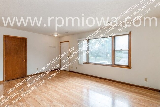209 Todd Cir in Ames, IA - Building Photo - Building Photo