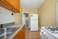 688 E 43rd St in Brooklyn, NY - Building Photo - Building Photo