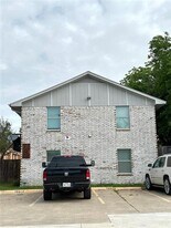 762 E Warrior Trail in Grand Prairie, TX - Building Photo