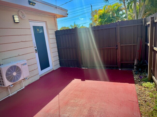 707 NE 15th St in Fort Lauderdale, FL - Building Photo - Building Photo