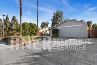 8224 Longden Cir in Citrus Heights, CA - Building Photo - Building Photo