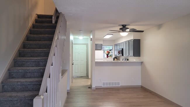 1818 S Quebec Way in Denver, CO - Building Photo - Building Photo