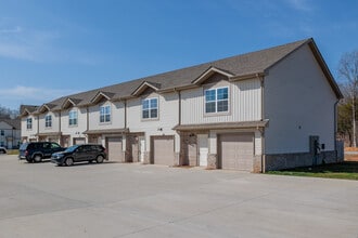 Britton Springs in Clarksville, TN - Building Photo - Building Photo