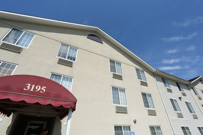 Beth Boulevard Apartments in Decatur, IL - Foto de edificio - Building Photo