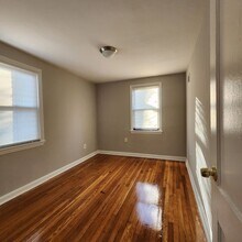 429 Burbank St SE in Washington, DC - Building Photo - Building Photo