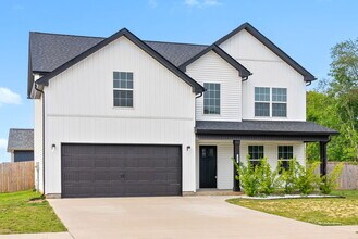 217 Wexford Wy in Clarksville, TN - Building Photo - Building Photo