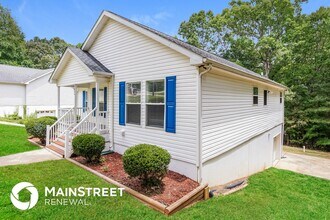 3004 Brittany Dr in Clayton, NC - Building Photo - Building Photo