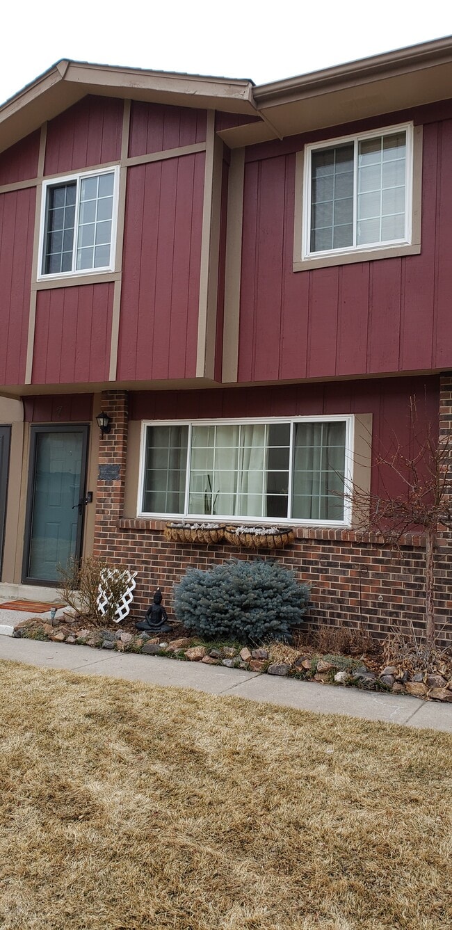 property at 1219 Willow Bend Cir