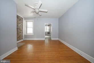 3929 Terrace St in Philadelphia, PA - Building Photo - Building Photo