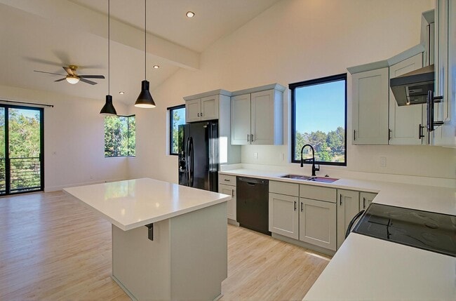 1221 East Emma Drive