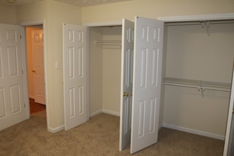 209 S McPherson Church Rd in Fayetteville, NC - Foto de edificio - Building Photo