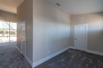 810 St Michael St in Tallahassee, FL - Foto de edificio - Building Photo