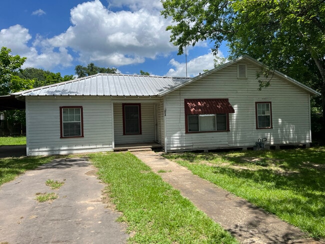 property at 904 Walker Ave