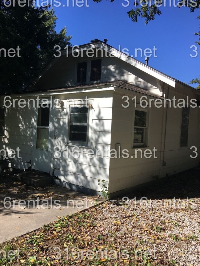 property at 317 SW 3rd St