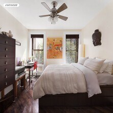 254 W 25th St in New York, NY - Building Photo - Building Photo