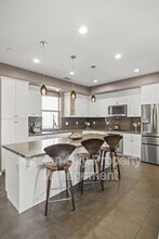 569 E Montecito St in Santa Barbara, CA - Building Photo - Building Photo