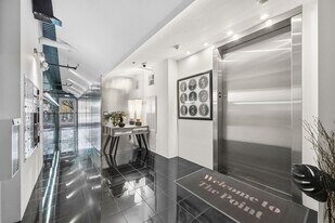 102 Quitman St in Houston, TX - Building Photo