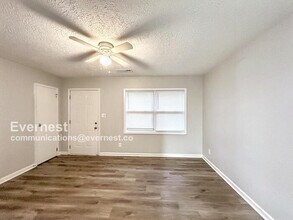 265 Hummingbird Way in Riverdale, GA - Building Photo - Building Photo