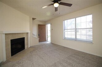 915 Cedar Terrace in Cedar Hill, TX - Building Photo - Building Photo