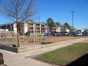 Mariposa Flats Apartments in Houston, TX - Building Photo - Building Photo