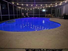 885 Derbyshire Rd in Daytona Beach, FL - Building Photo