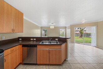 6355 Adriatic Way in Greenacres, FL - Building Photo - Building Photo