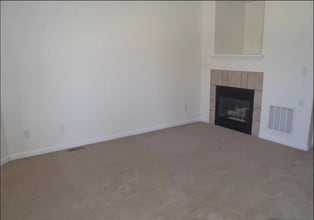 2426 Parkfront Dr in Fort Collins, CO - Building Photo - Building Photo