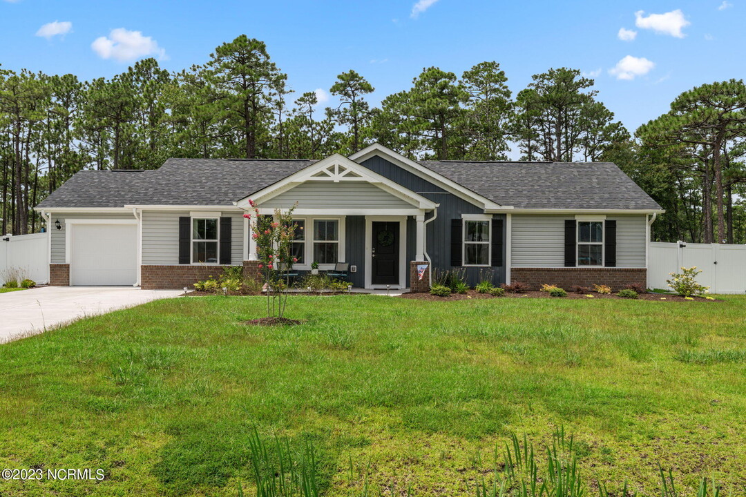 920 Golfview Rd in Southport, NC - Building Photo