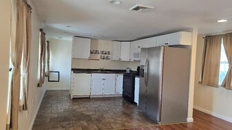 244 N Water St in Lancaster, PA - Building Photo