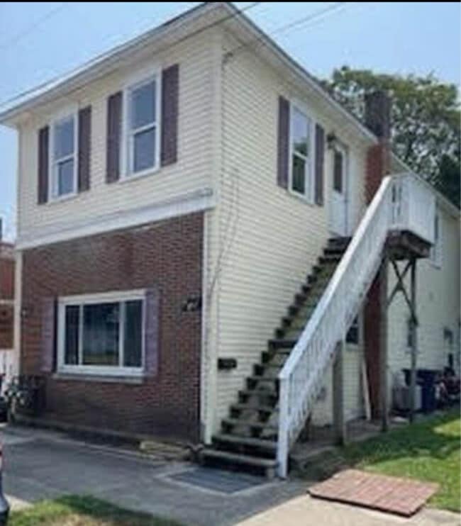 401 South St
