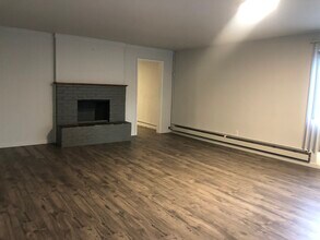 1265 NE Hillside Dr, Unit Lower in Pullman, WA - Building Photo - Building Photo