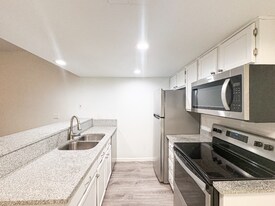 80 W Maryland Ave in Phoenix, AZ - Building Photo