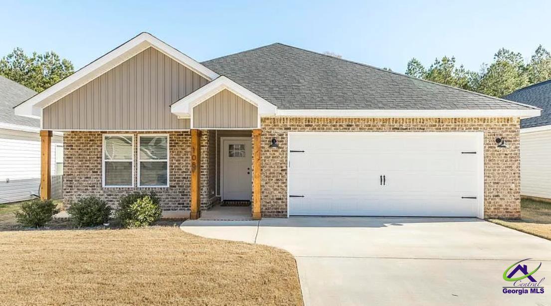 108 N Sky Dr in Warner Robins, GA - Building Photo