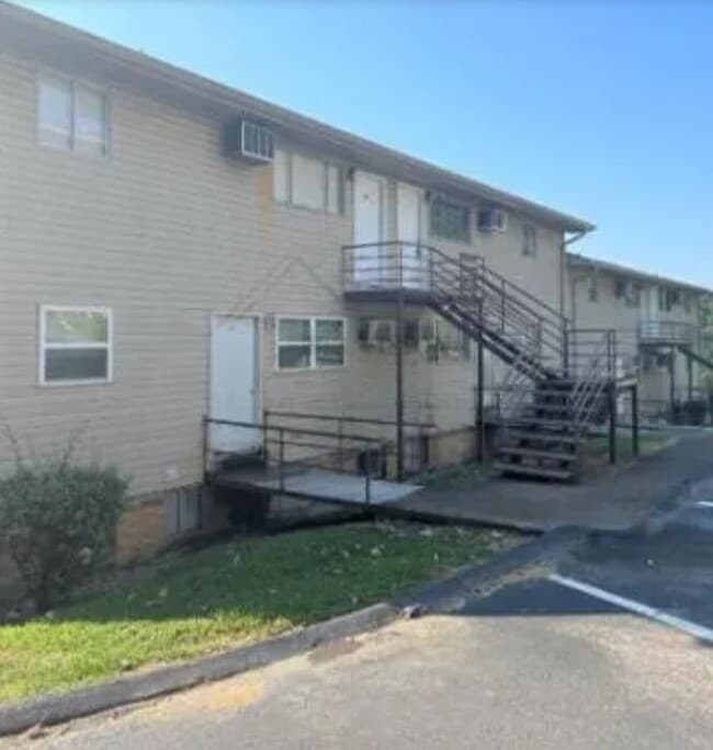 property at 120 Wolfe St