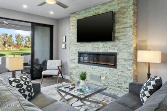 7272 E Gainey Ranch Rd in Scottsdale, AZ - Building Photo - Building Photo